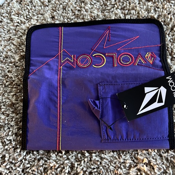 Vintage Volcom Line Dance Wallet purple new with tag - Picture 3 of 7